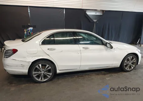 2016 Mercedes-Benz C 300 4Matic/Luxury 4Matic/Sport 4Matic from USA, damaged, VIN 55SWF4KB7GU113856
